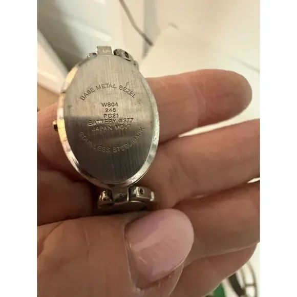 Quartz ladies watch with pretty turquoise/silver band - Picture 2 of 9